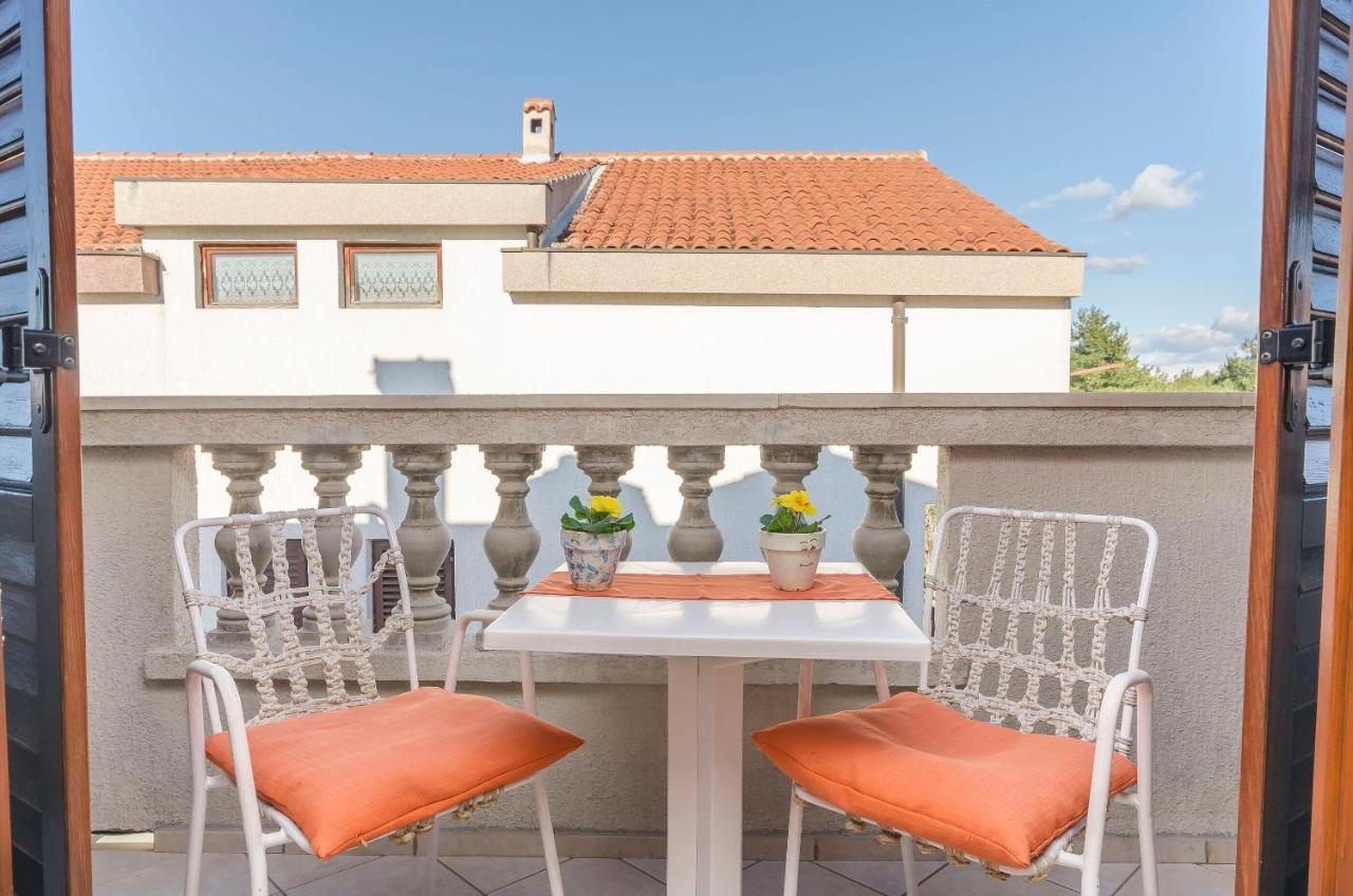 Apartments Villa Estella Srima Exterior foto